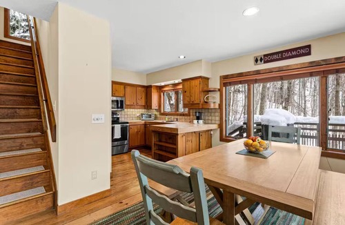 Plymouth Ski Chalet | 15 min to Killington & Okemo 4-bedroom Chalet w/Private Sauna & Hot Tub