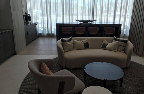 Vaughan Condo | 15 Minutes to York University 2 Bedroom, 2 full Bathroom Condo