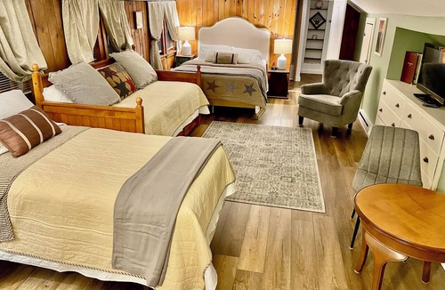 West Dover Hotel | 1846 Inn and Tavern