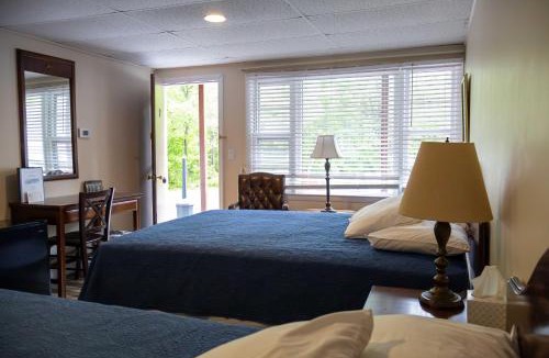 Weirs Beach Hotel | 1848 Inn