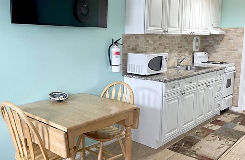 North End Condo | 1BR Condo Beach Block Location – Under 500 feet to the Beach & Boardwalk