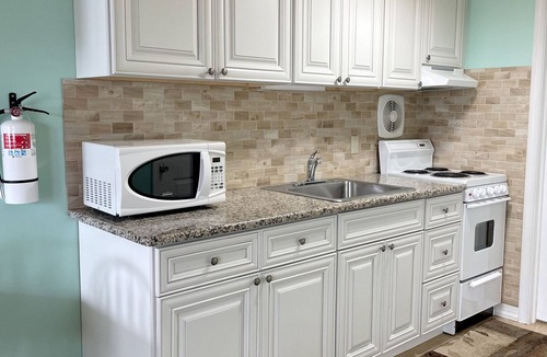 North End Condo | 1BR Condo Beach Block Location – Under 500 feet to the Beach & Boardwalk