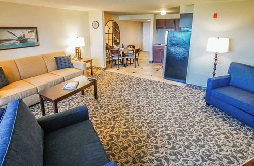 Ocean Drive Condo | 1BR Condo w/Bay Views + Jacuzzi Tub