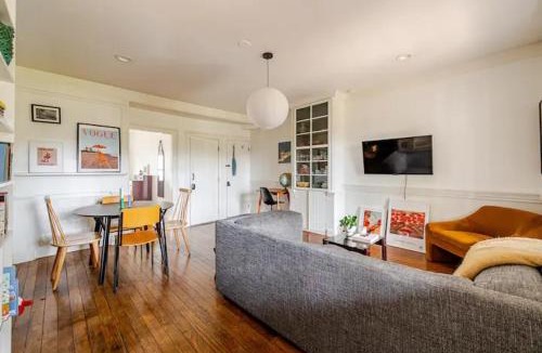Hudson House | 1BR Hudson Apartment 3Min Walk To Warren St For Two