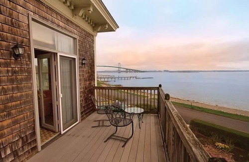 Jamestown Condo | 1br Suite Condo Overlooking Breathtaking Narragansett Bay!