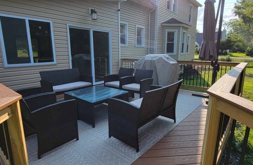 Skaneateles House | 1mi to Village | Swing | 2 Living Rooms | Farmhouse