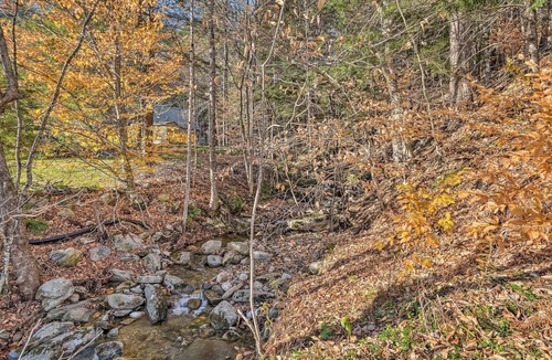 Wardsboro House | 2-Acre Ski Chalet w/ Deck: 8 Mi to Mt. Snow!
