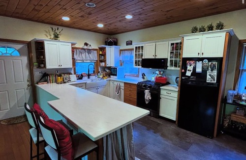 Mount Marion House | 2+ Acres Creekside Cottage Hudson Valley Retreat Woodstock–Kingston, NY Sleeps 7