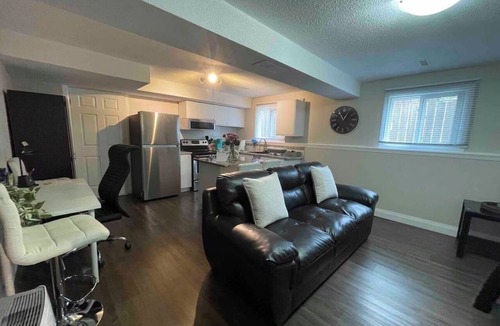 St. Catharines House | 2 BD Basement apt 20 min from Niagara Falls CA