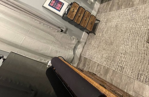 Fort George Apartment | 2 bdrm up-Manhattan. Near 1, A trains. Bk 60 days 5k rate + tax, fees,VRBO