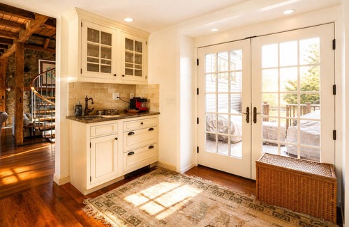 Fairfield House | 2 Beautiful Homes, 1 Stunning Retreat: Pool HotTub Pizza Oven + Near Beach & NYC