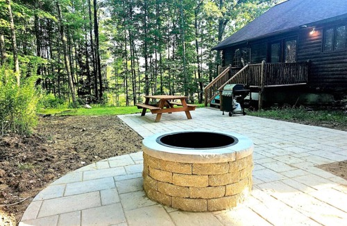 Bristol Cabin | 2 Bed/2 Bath- pets welcome