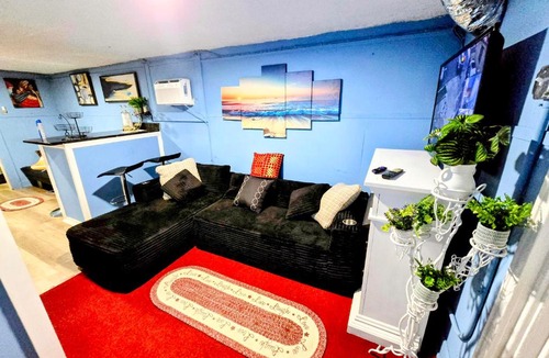 Forest Hill Bed & Breakfast | 2 BEDROOM APARTMENT 20 min-Newark Airport 15 min- Stadium Downtown Newark- Branch Brook park inn