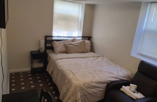 Lower Vailsburg Apartment | 2-bedroom apartment in beautiful Newark with AC and comfort