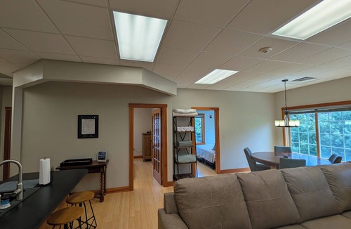 Glendale Condo | 2-Bedroom Condo in Gilford, NH come and stay at Winni Peaks and Piers Escape