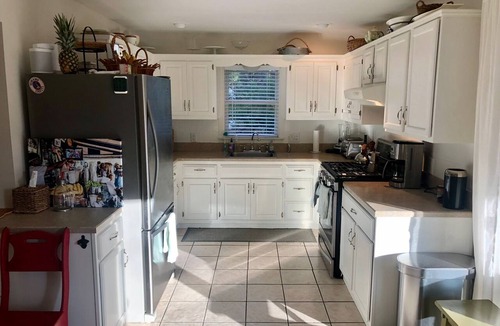 Napeague Cottage | 2 Bedroom cottage btw AMAG and MTK. Walking distance to bay beach great for kids