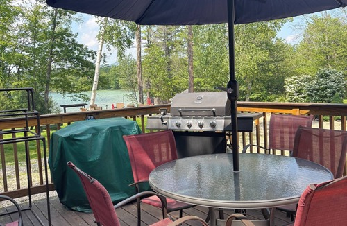 Moultonborough Cottage | 2 BEDROOM COTTAGE ON LAKE WINNIPESAUKEE, BEAUTIFUL BEACH, BREATHTAKING SUNSETS!