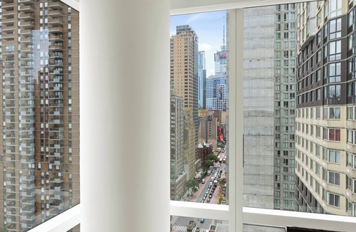 Midtown South Apartment | 2 Bedroom Luxury home in the Sky ‘Empire State Building’ BEST VIEWS!