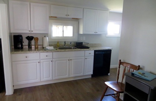 Pine Point Cottage | *2 Bedroom Pine Point Beach Cottage* With Marsh Views!