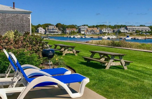 West Yarmouth Apartment | 2 Bedroom Townhouse, Green Harbor Resort, Basketball, Shuffleboard - 2 Units