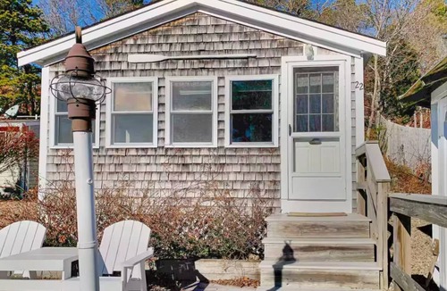 South Dennis Cottage | 2 Bedroom Waterview Cottage w/water activity access out your front door