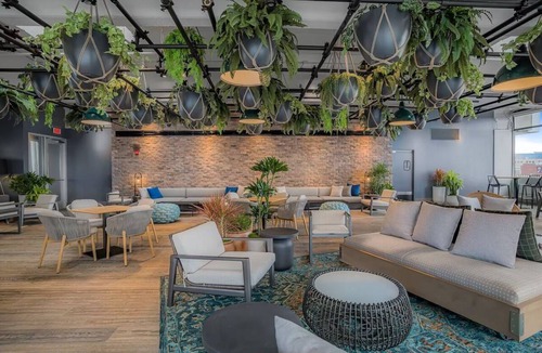 Bay Village Hotel | 2 Boutique Hotel Rooms Ideal for Event Planners - Pet-Friendly Stay!