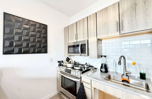 Poplar Apartment | 2 BR in the heart of an old city