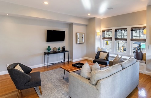 Fifth Ward Condo | 2 Decks for Entertaining, Walk To Town and Harbor