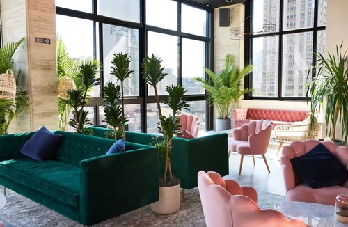 Midtown Hotel | 2 Deluxe Double Double Rooms | Hotel Hendricks | Close to Central Park
