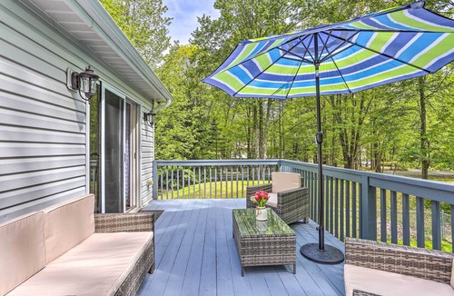Pocono Summit Cottage | 2 Game Rooms! Family Poconos Home 9 Mi to Slopes