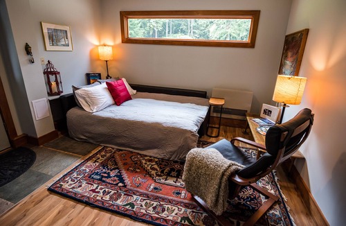 Waitsfield House | 2 homes, luxury and serenity close to Vt's premier skiing, hiking & gourmet food