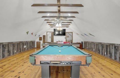 Moultonborough House | 2 Homes Retreat Game Rooms & Fire Pit Winni