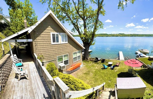 Town of Jerusalem House | 2 Lakefront houses - Sleeps 18 - 3600 Sq/Ft -