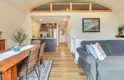 Bradford House | 2 Lamoka Lake Cottages w/Views, Fire Pit & Dock