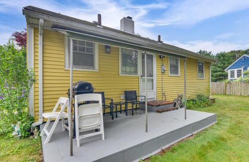 Hyannis House | < 2 Mi to Beach: Cozy Cottage w/Patio on Cape Cod