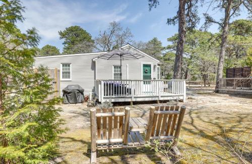 Wellfleet House | 2 Mi to Beaches: Cozy Peaceful Escape w/Deck