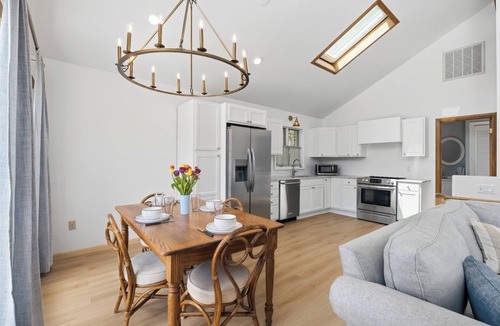Kenyon House | 2 Mi to Charlestown Beach! South County Home