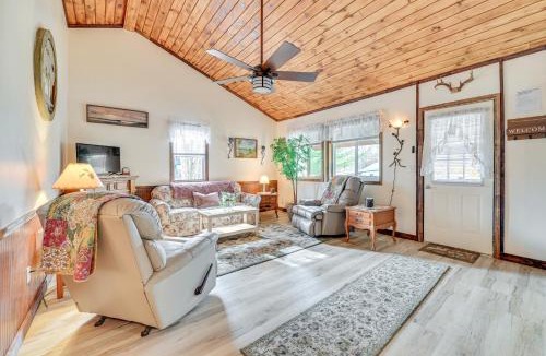 Peru House | 2 Mi to Lake Champlain: Cabin w/River Access!