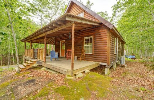 Standish House | 2 Mi to Marina & Beach: Frye Island Retreat!
