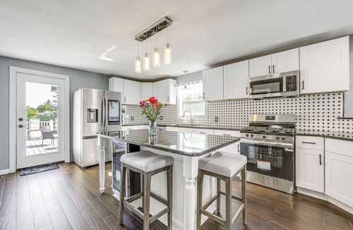 Auburn House | 2 Mi to Owasco Lake! Updated Auburn Home w/Yard