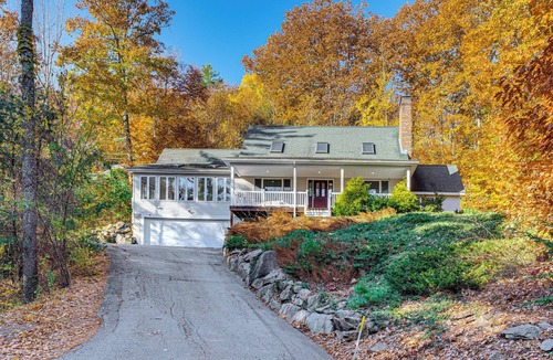 Gilford Cottage | 2 Mi to Winnipesaukee Shores: Gunstock Retreat