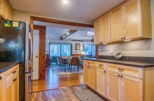 North Conway House | 2 miles to downtown North Conway. Close to Ski Resorts, Game Room