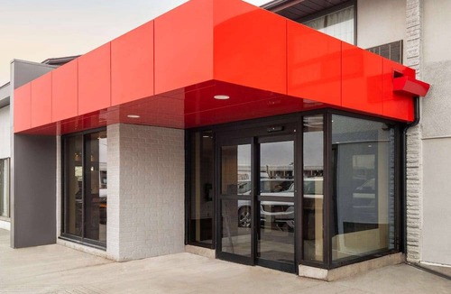 Cummings Hotel | 2-Star Hotel ∙ Comfort Inn Ottawa East