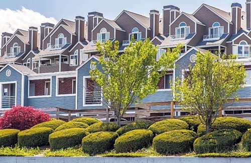 Cranston Hotel | 2-Star Hotel ∙ Econo Lodge Cranston - Providence