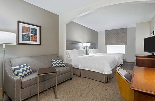 Billerica Hotel | 2-Star Hotel ∙ Hampton Inn Boston Bedford Burlington