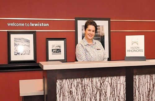 Lewiston Hotel | 2-Star Hotel ∙ Hampton Inn Lewiston-Auburn