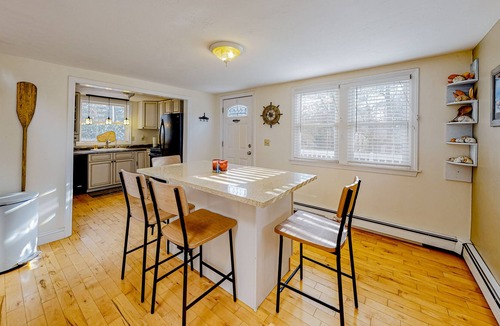 Mashpee House | 2-Story Home near Johns Pond w/2 Kayaks, Deck, Gas Fireplace, Washer/Dryer, A/C