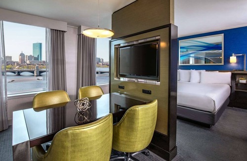 East Cambridge Hotel | 2 Studios Suite | King Beds | Near MIT Cambridge