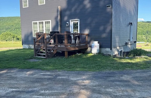 Schenevus House | 20 miles from Cooperstown NY- Spacious 5-bedroom house in charming Scheneuvs