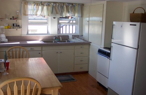 Wells Beach Apartment | 20 SECONDS TO WELLS BEACH-RIGHT ACROSS THE STREET. SUPERB BEACH ACCESS